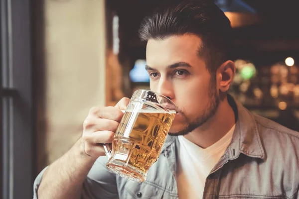 Guy at the pub — Stock Photo, Image