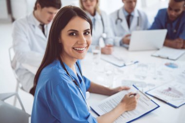 Konferansı'nda tıp doktorları