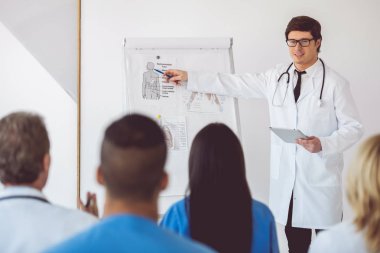 Konferansı'nda tıp doktorları