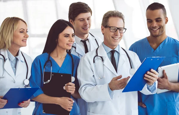 Team of medical doctors — Stock Photo, Image