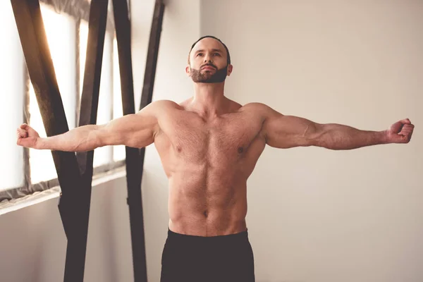 Handsome muscled man — Stock Photo, Image