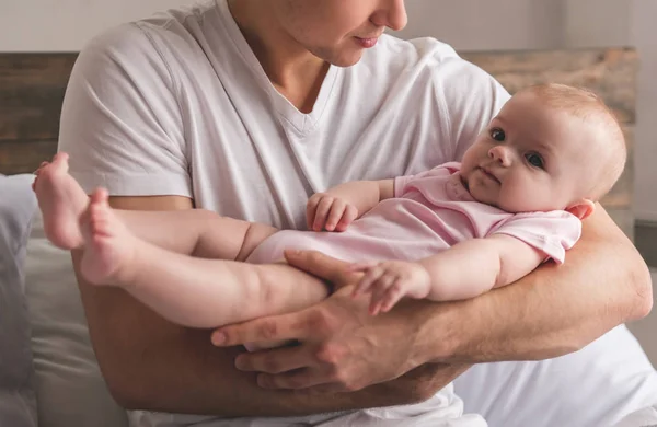 Père et bébé — Photo