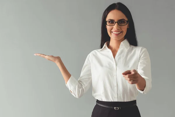 Beautiful young business woman — Stock Photo, Image