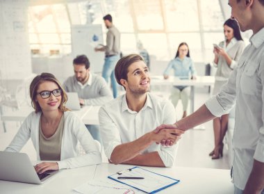 çalışan iş adamları 