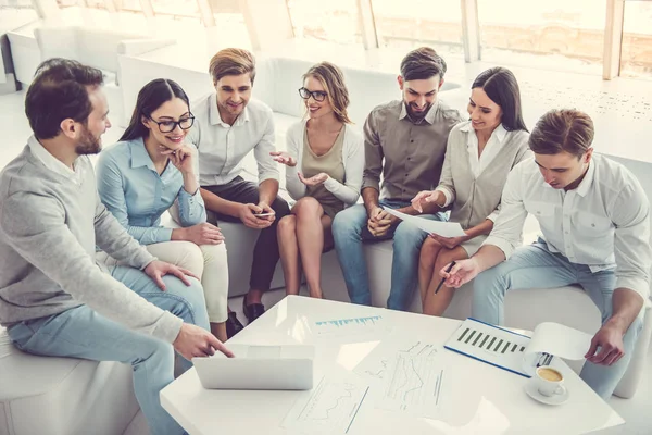 Gente de negocios trabajando — Foto de Stock