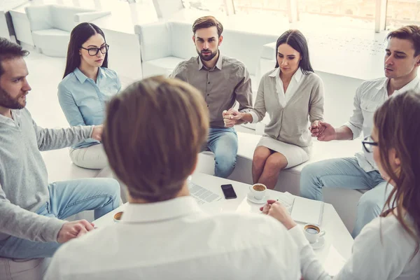 Gente de negocios trabajando — Foto de Stock