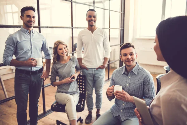 Gente de negocios trabajando — Foto de Stock