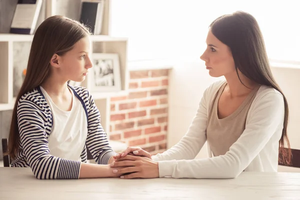 Mom and troubled daughter — Stock Photo, Image