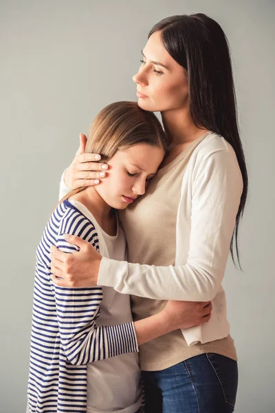 Mom and troubled daughter — Stock Photo, Image