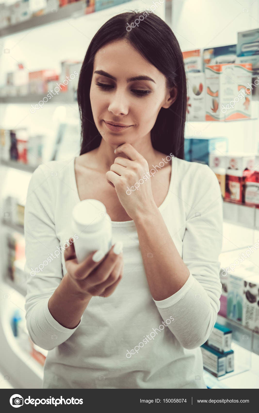 At the pharmacy — Stock Photo