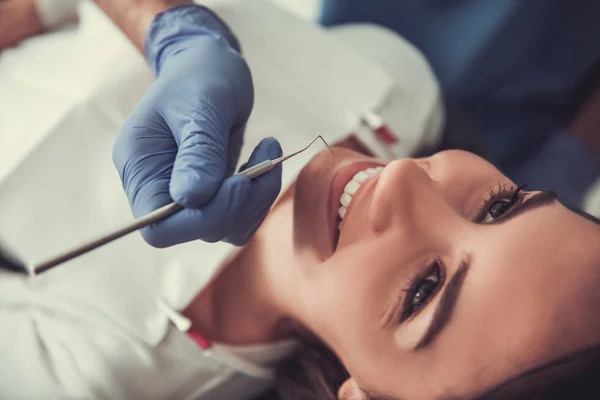 No dentista — Fotografia de Stock