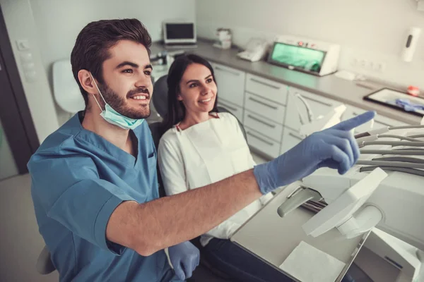 En el dentista — Foto de Stock