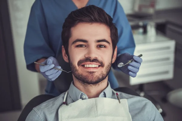 No dentista — Fotografia de Stock