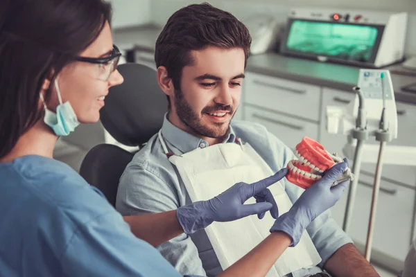 No dentista — Fotografia de Stock