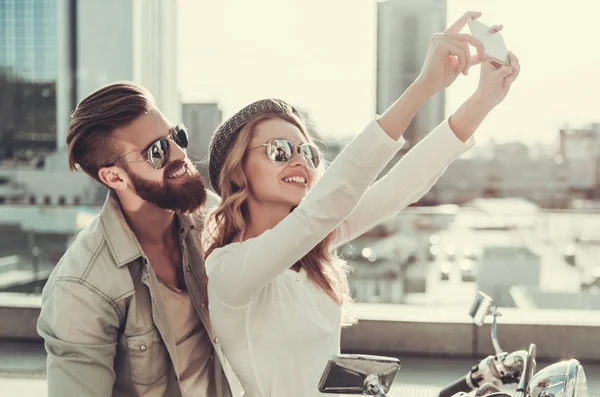 scooter üzerinde çift