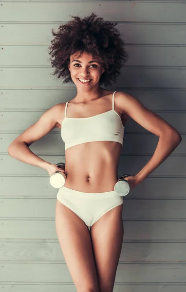 Belle fille afro-américaine — Photo