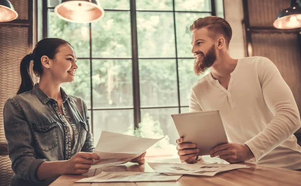 Ofiste çalışanlar.