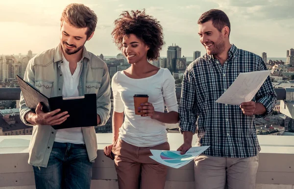 Young people working — Stock Photo, Image