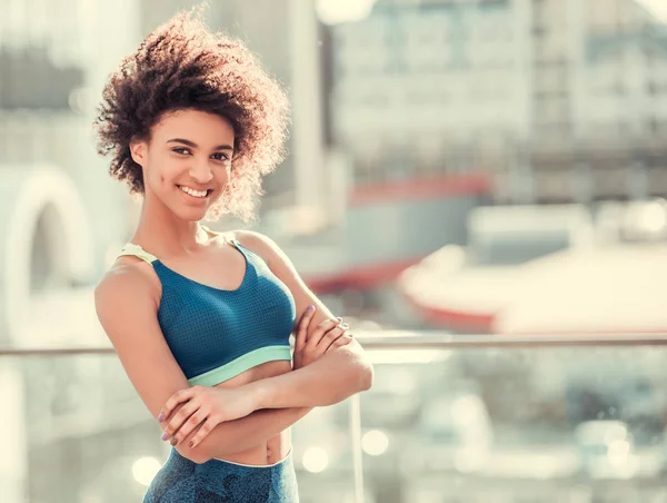 Afro donna sportiva americana — Foto Stock