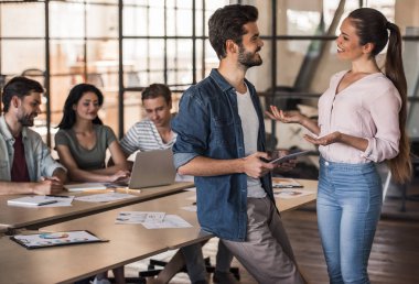 genç iş takım çalışması