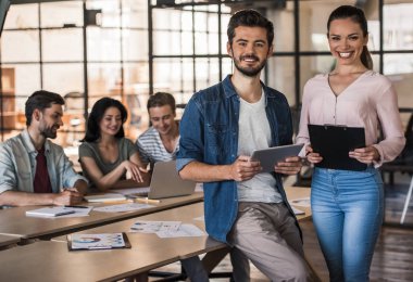 genç iş takım çalışması