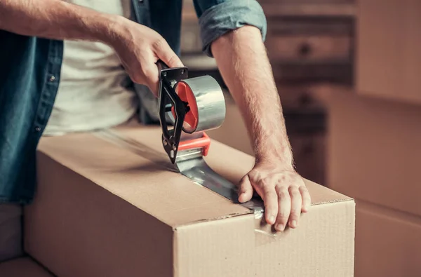Handsome guy moving — Stock Photo, Image