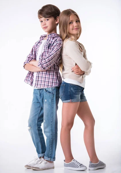 Büyüleyici ve neşeli çocuklar