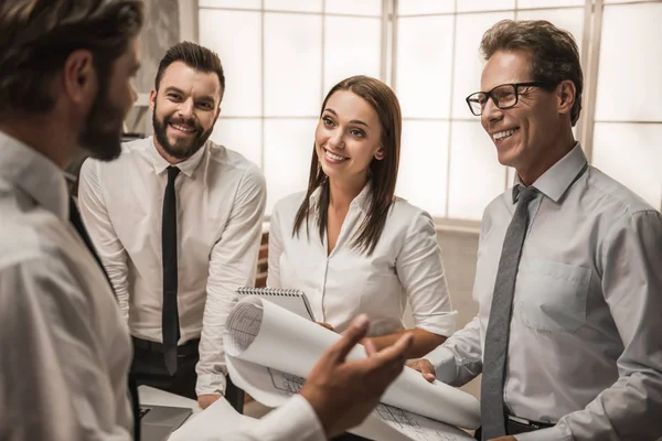 Gente de negocios trabajando — Foto de Stock