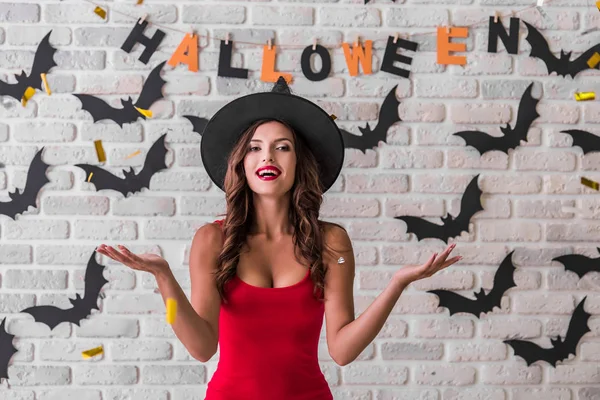 Ragazza pronta per Halloween party — Foto Stock