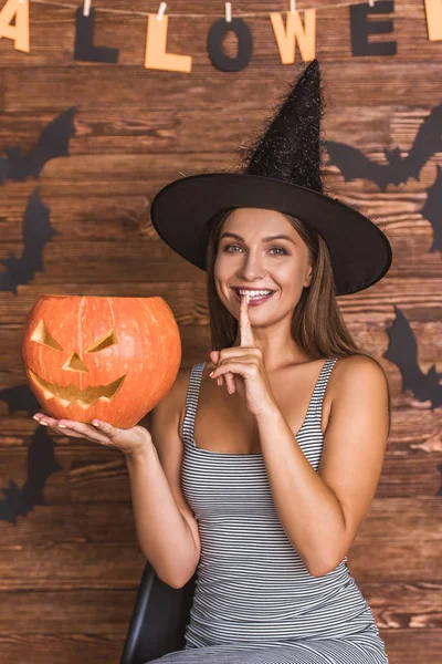 Donna pronta per Halloween — Foto Stock