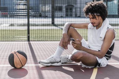 Çekici basketbol oyuncusu