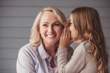 Büyükanne ve torunu