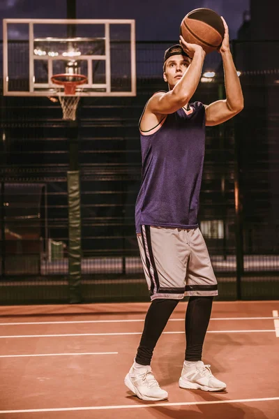 Stylový basketbalový hráč — Stock fotografie