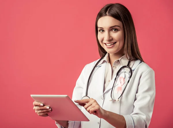 Donna contro il cancro al seno — Foto Stock