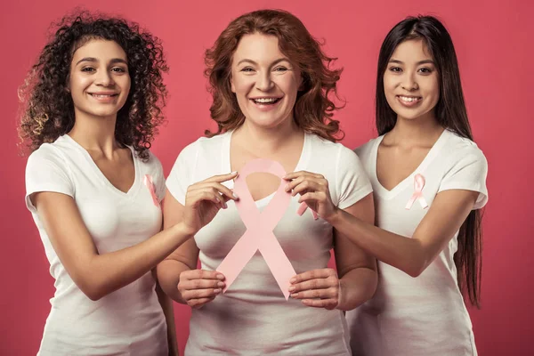 Mujeres contra el cáncer de mama — Foto de Stock