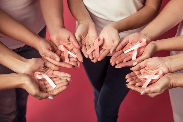 Mulheres contra o cancro da mama — Fotografia de Stock