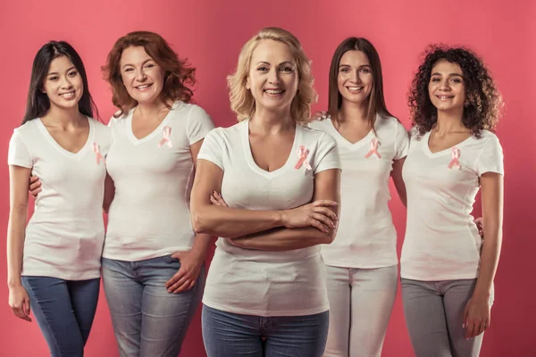 Mujeres contra el cáncer de mama — Foto de Stock