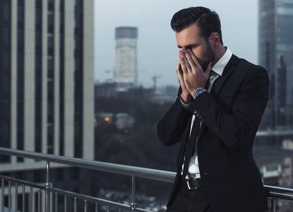 Handsome businessman outdoors — Stock Photo, Image