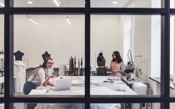 Two designers working — Stock Photo, Image