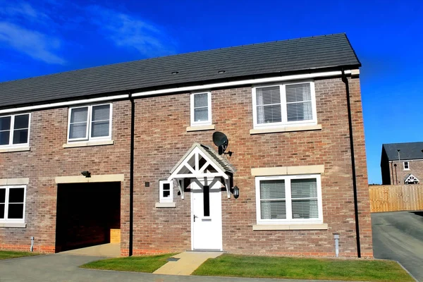 Modern housing estate in England — Stock Photo, Image