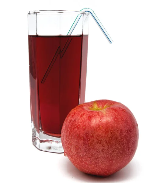 Verre de jus de pomme avec pomme rouge et tubule — Photo