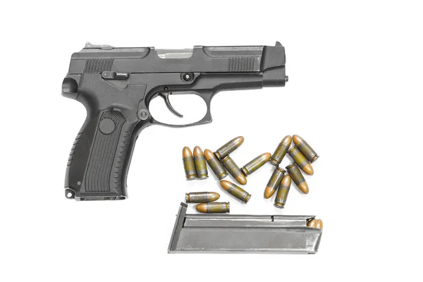 Pistola Preta Combate Isolado Com Cartuchos Fundo Branco — Fotografia de Stock