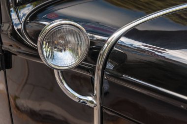 eski model araba Far