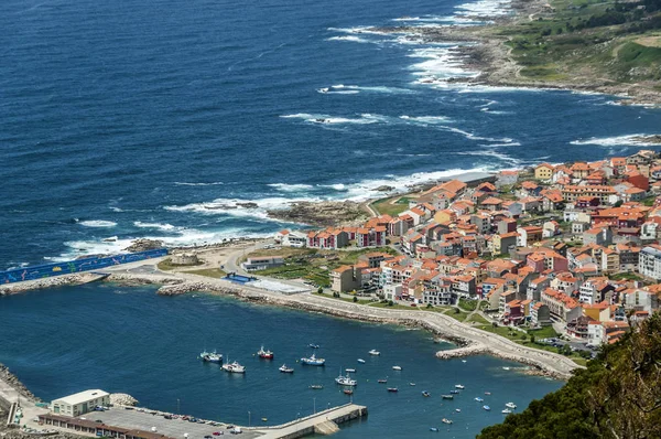 Uitzicht op de haven vanaf Castro De Santa Tecla. — Stockfoto