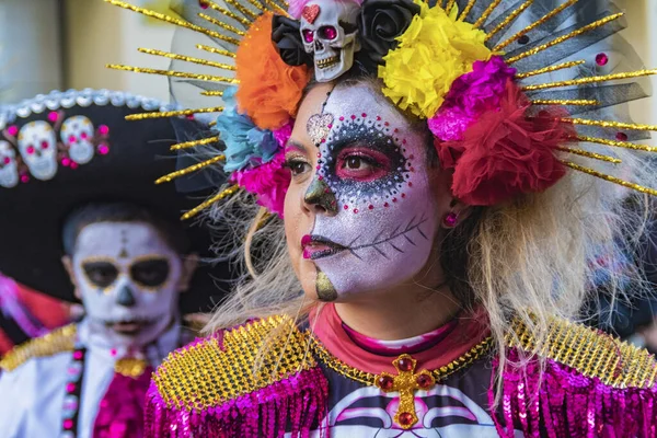 Febrero 2020 Torrevieja España Retrato Niña Personajes Disfrazados Desfile Por — Foto de Stock