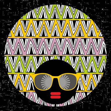  güneş gözlüğü Afro kız