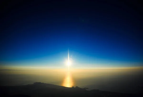 Atemberaubender Sonnenaufgang Vor Einem Meer Blick Vom Gipfel Des Tahtali — Stockfoto