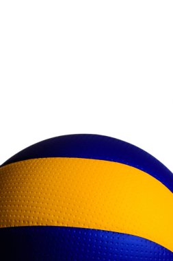 Beyaz bir arka plan üzerinde izole voleybol topu