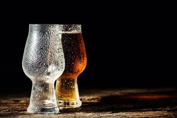 Bière Cold Craft Light Bière Dans Verre Avec Des Gouttes — Photo