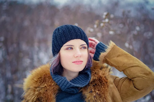 Portrait d'une belle fille d'hiver — Photo